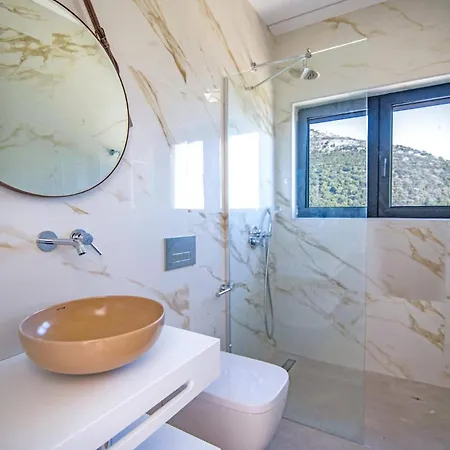 Nissaki View 3 By * Vigglatouri